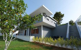 Iphigenia Luxury Flat