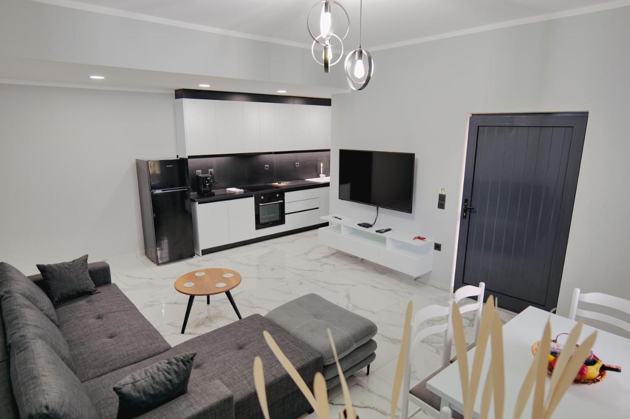 Appartamento Iphigenia Luxury Flat Sarandë Esterno foto