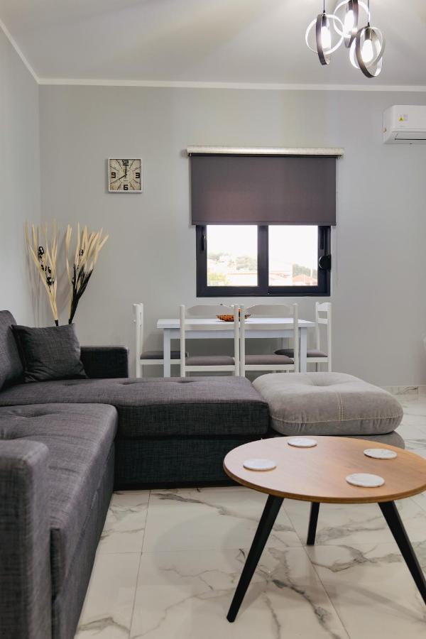 Appartamento Iphigenia Luxury Flat Sarandë Esterno foto