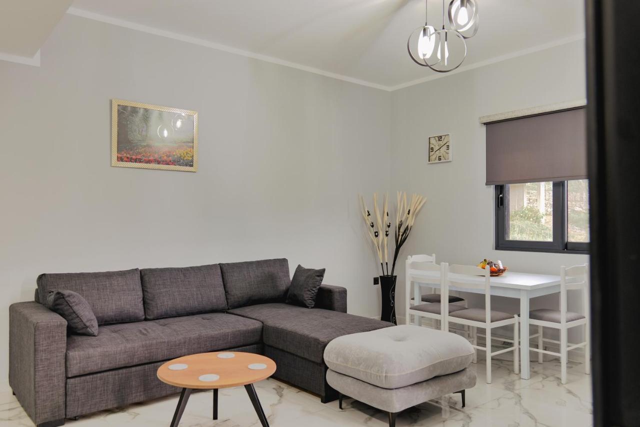 Appartamento Iphigenia Luxury Flat Sarandë Esterno foto