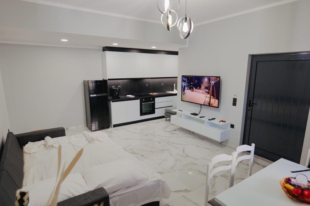 Appartamento Iphigenia Luxury Flat Sarandë Esterno foto