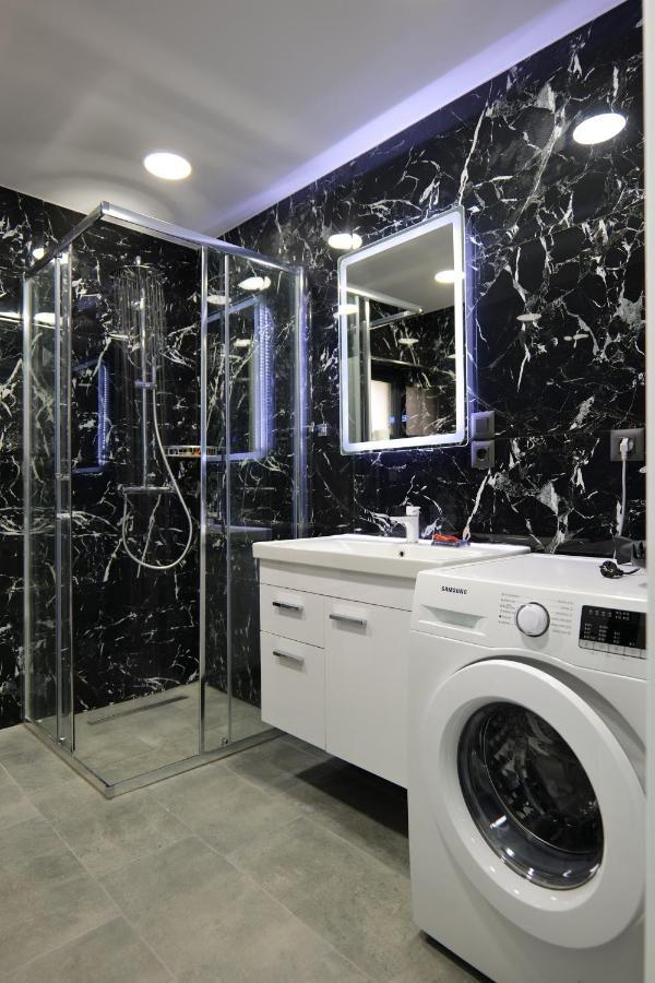 Appartamento Iphigenia Luxury Flat Sarandë Esterno foto