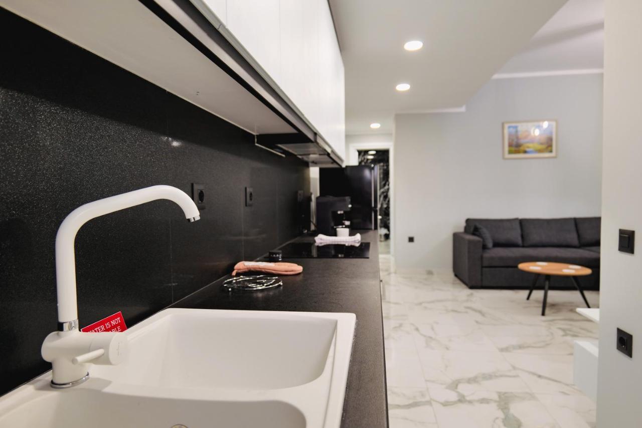 Appartamento Iphigenia Luxury Flat Sarandë Esterno foto