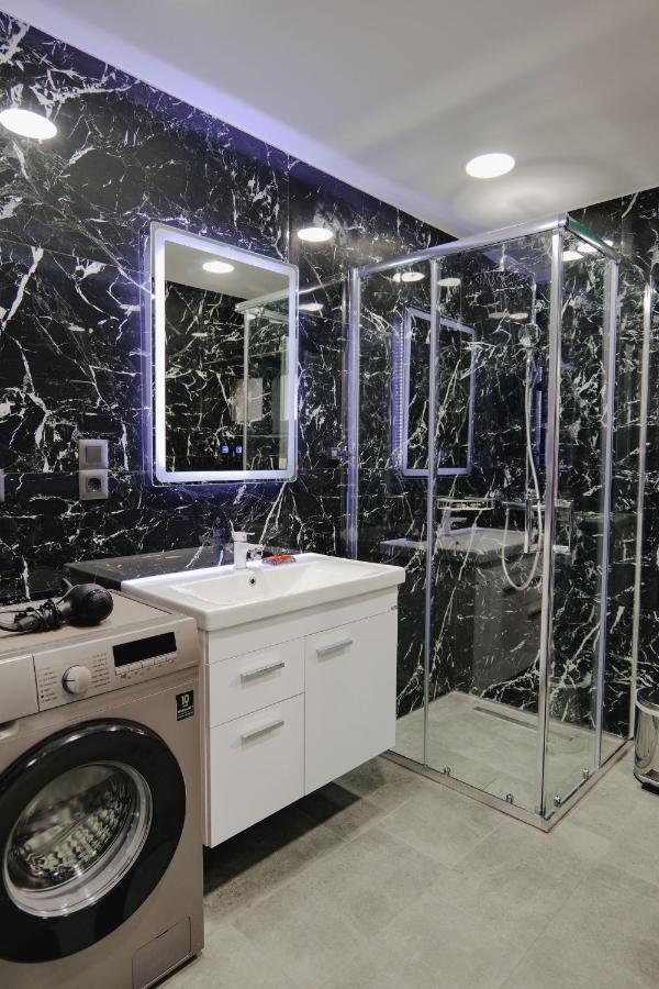 Appartamento Iphigenia Luxury Flat Sarandë Esterno foto