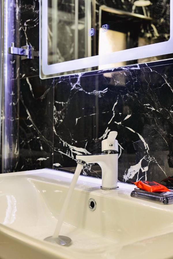 Appartamento Iphigenia Luxury Flat Sarandë Esterno foto